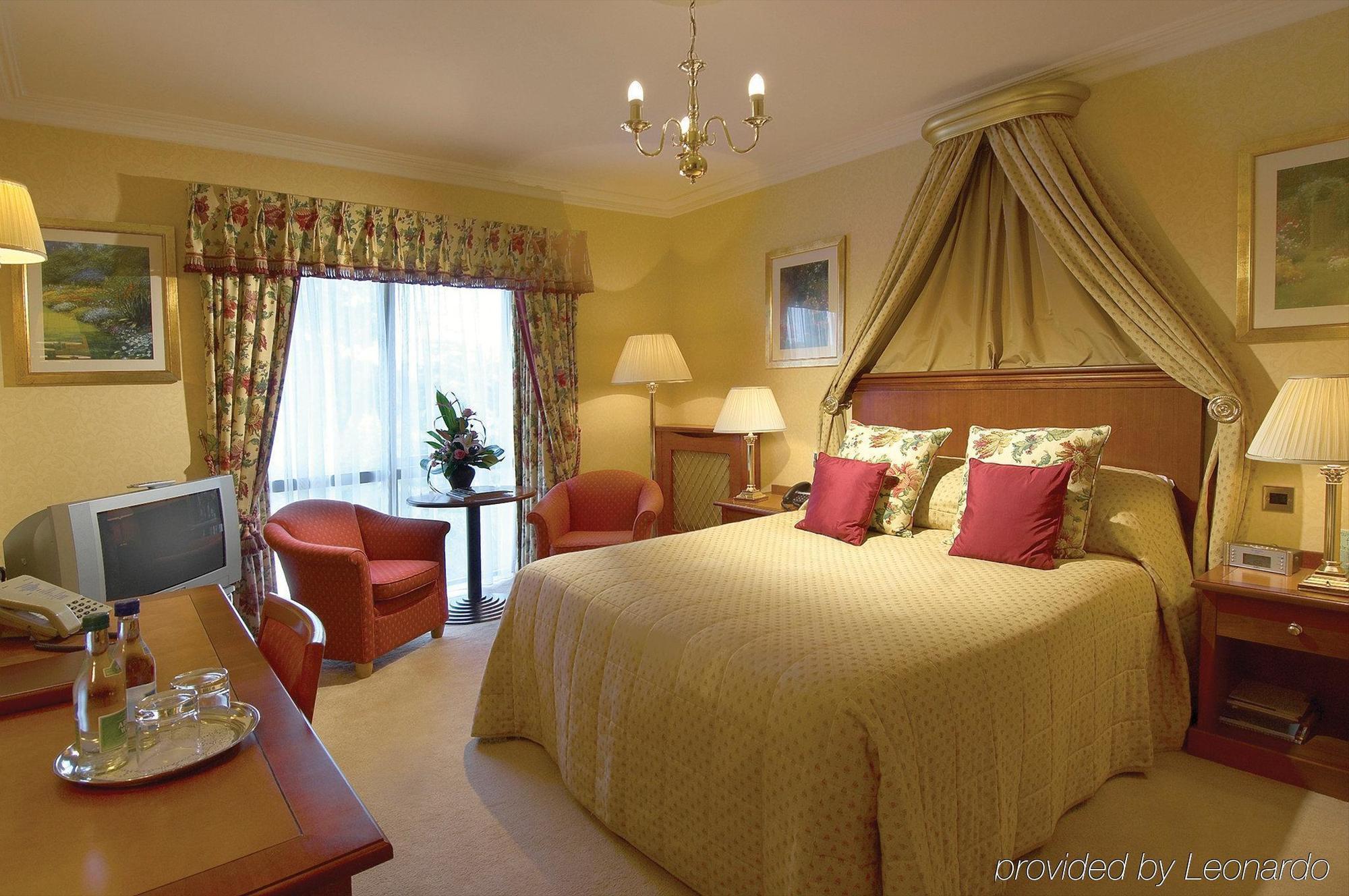 Parkway Hotel & Spa Cwmbran Quarto foto